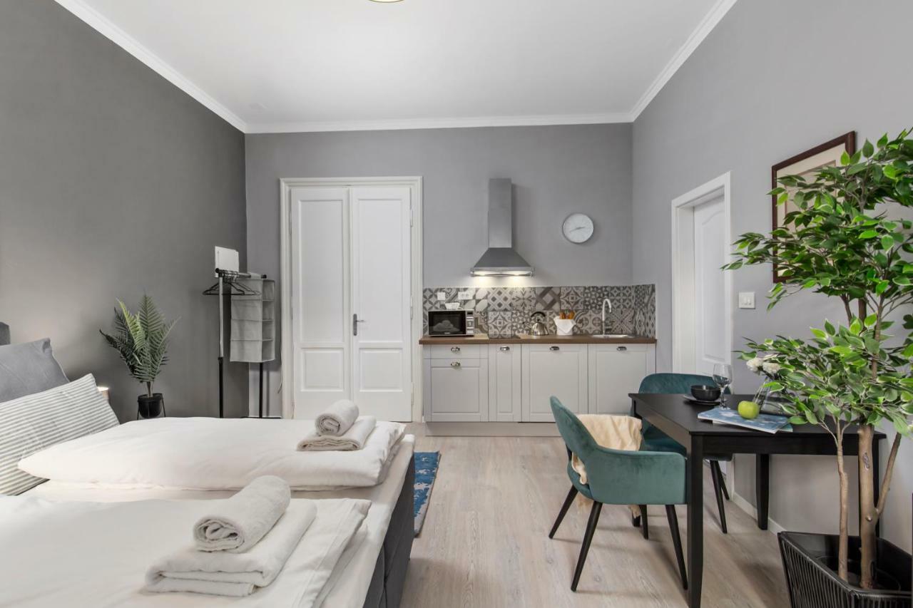 Apartments Carpathia Rijeka Buitenkant foto