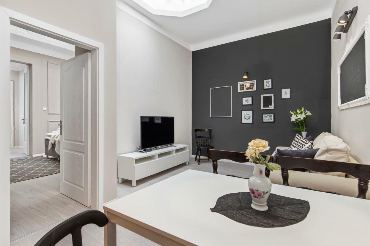 Apartments Carpathia Rijeka Buitenkant foto